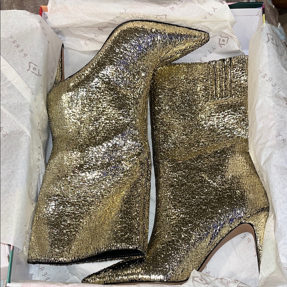 Katy Perry "THE REVIVAL BOOT" Gold Pointed Toe Heeled Boot NIB sz 7.5 - Picture 10 of 17